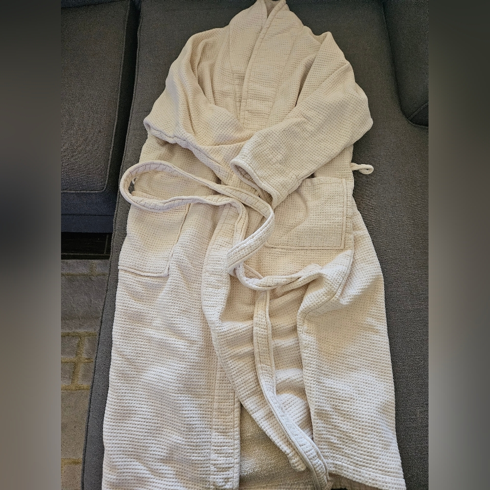 Superior Brand Waffle Knit Robe XL